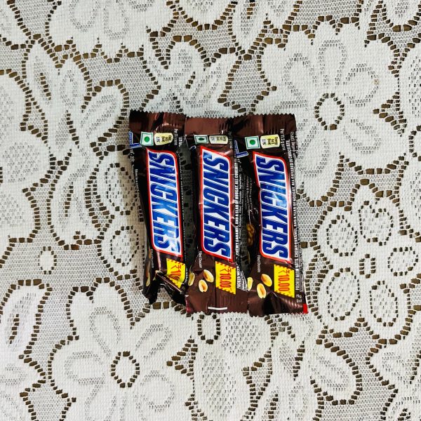 Snickers Chocolate Bar (11.5gm x 3 pieces) – Milk Chocolate with Peanuts, Caramel & Nougat