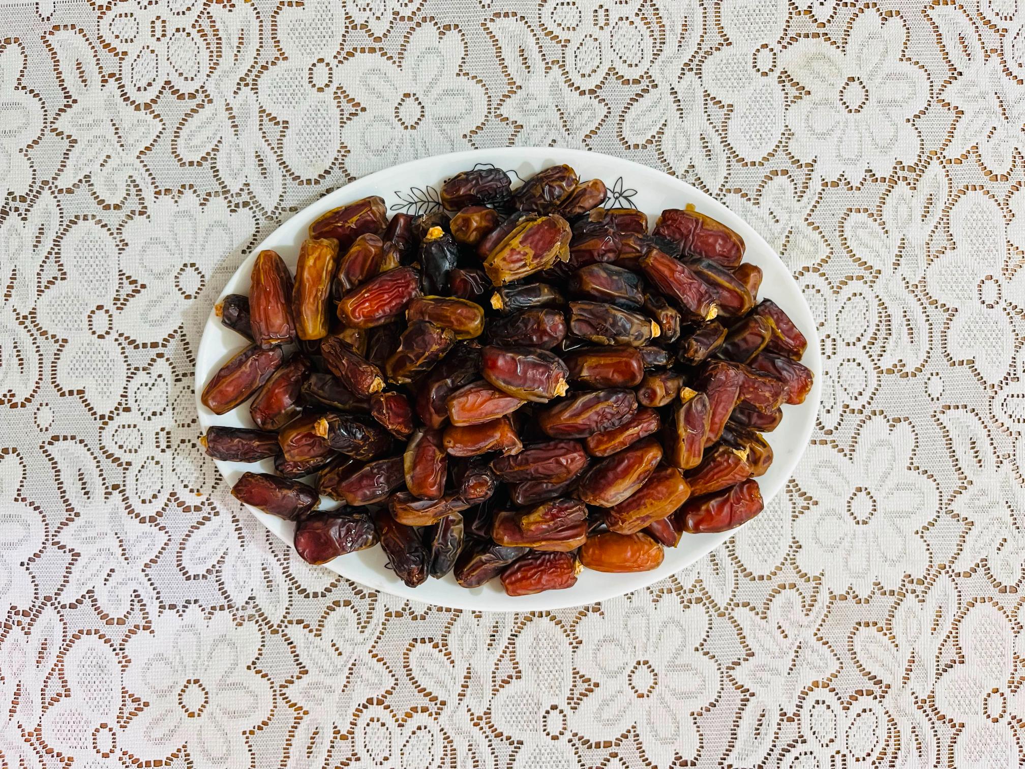 iiiiiiiii 1kg - Premium Mashrook Dates – Fresh & Delicious - Image 1